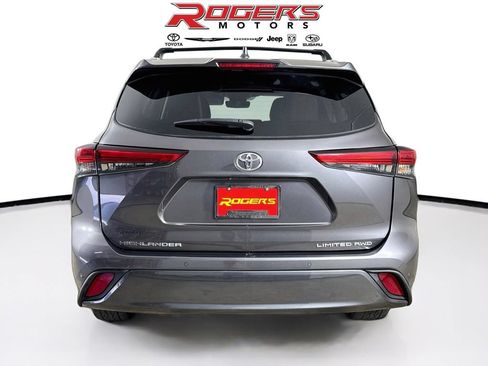 Used 2023 Toyota Highlander Limited AWD/4WD image 12