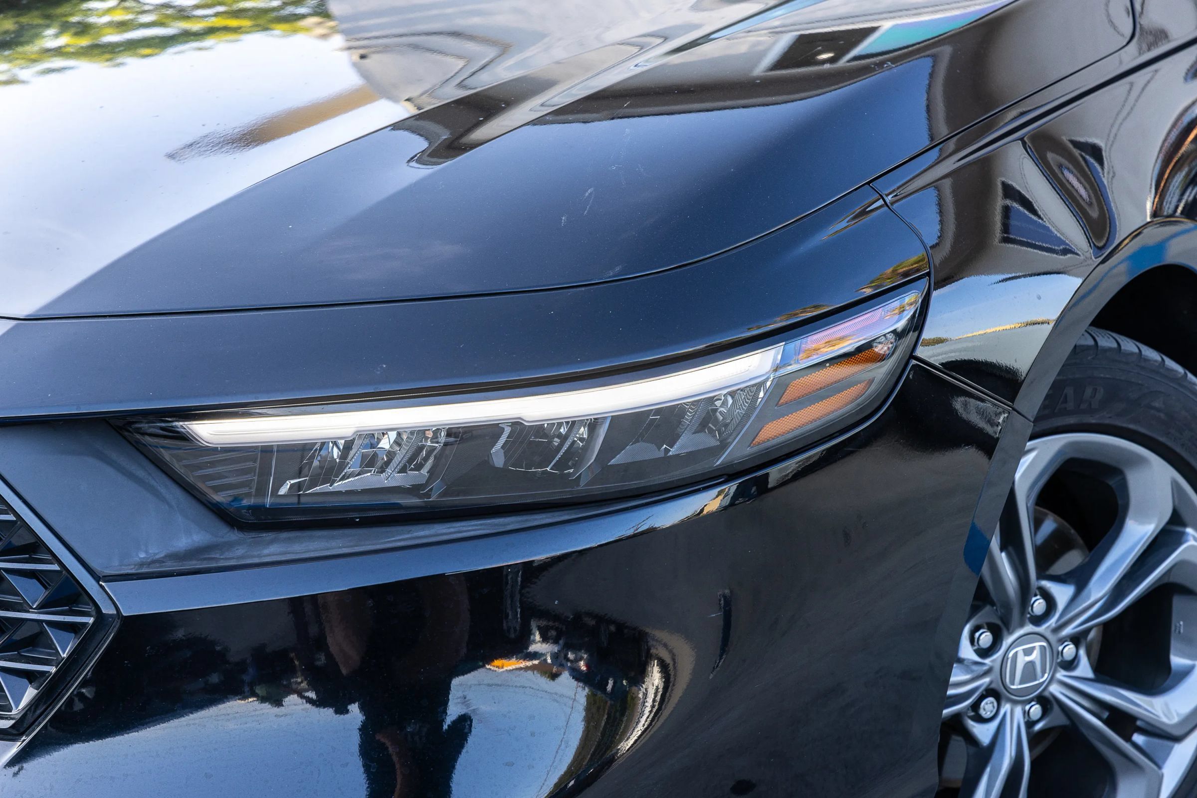 Used 2023 Honda Accord EX image 8