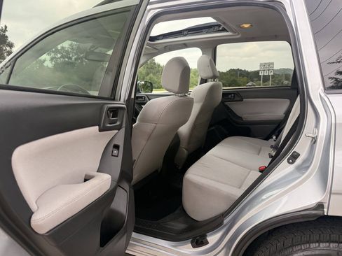 Used 2014 Subaru Forester 2.5i Premium w/ Popular Package #1 AWD/4WD image 17