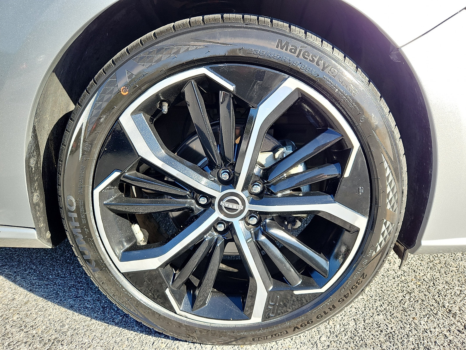 Used 2024 Nissan Altima 2.5 SR FWD image 8