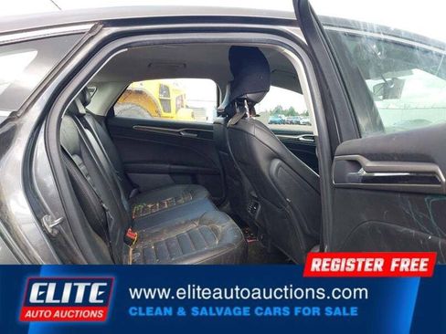 Used 2016 Ford Fusion SE w/ Equipment Group 202A FWD image 15