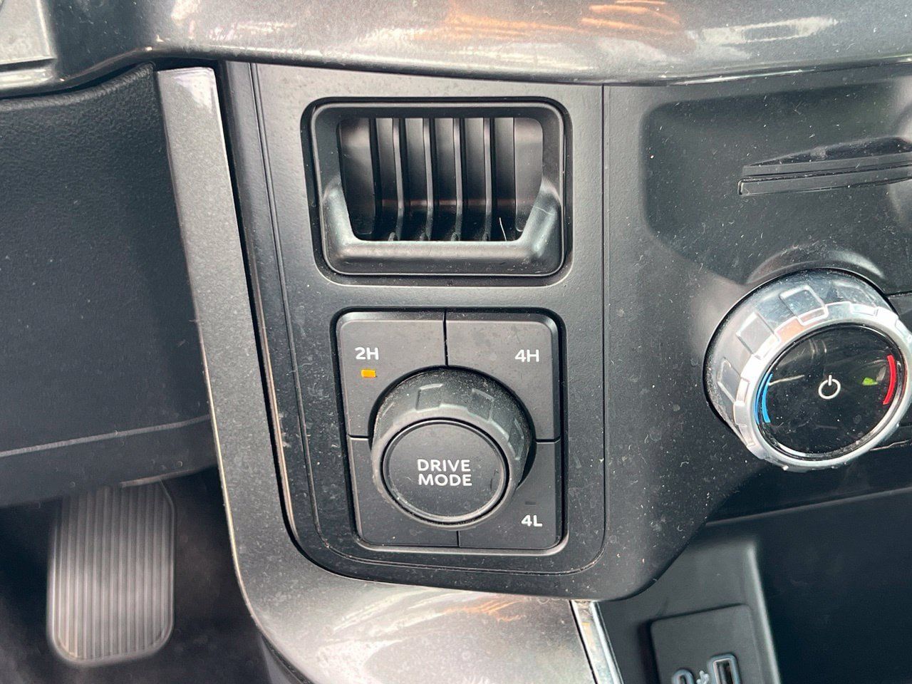 Used 2023 Ford F150 XLT w/ Equipment Group 302A High AWD/4WD image 10
