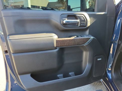 Used 2022 GMC Sierra 2500 Denali w/ Denali Ultimate Package image 14