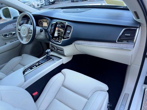 Used 2021 Volvo XC90 T6 Inscription w/ Advanced Package image 21