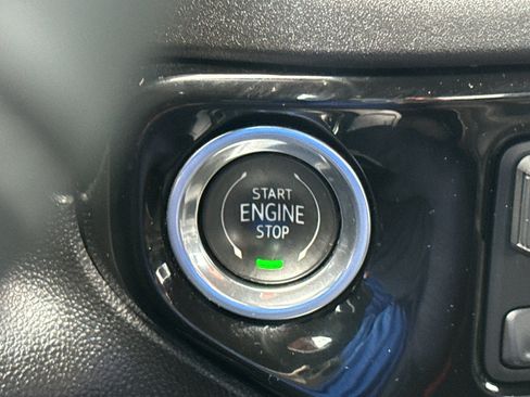 Used 2024 Chevrolet Silverado 1500 RST w/ Z71 Off-Road Package image 34