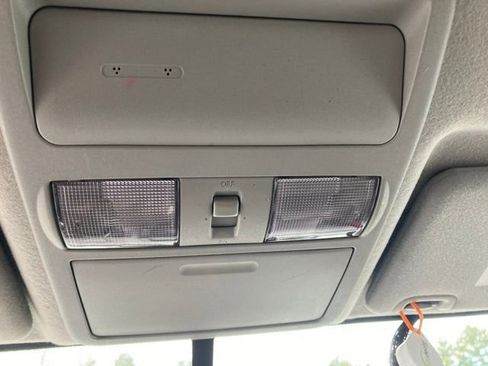 Used 2019 Nissan Frontier S image 9