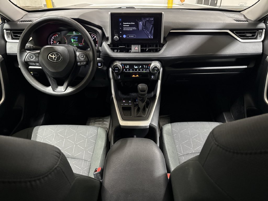 Used 2025 Toyota RAV4 XLE FWD image 10