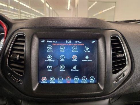 Used 2019 Jeep Compass Trailhawk w/ Cold Weather Group AWD/4WD image 17