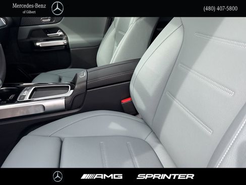 New 2026 Mercedes-Benz GLB 250 image 14