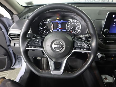 Used 2023 Nissan Altima 2.5 SR image 10