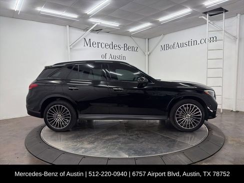 Certified 2026 Mercedes-Benz GLC 300 image 9