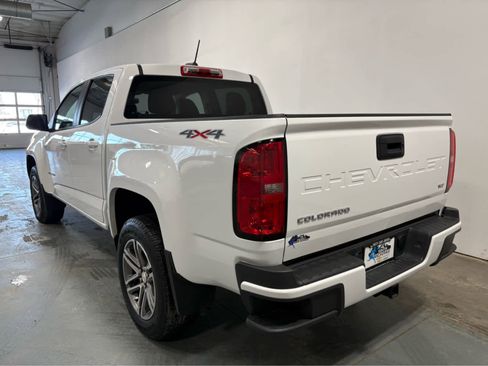 Used 2021 Chevrolet Colorado W/T image 3