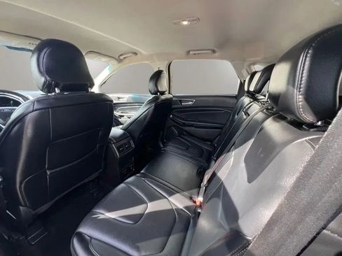 Used 2018 Ford Edge Titanium w/ Ford Safe & Smart Package FWD image 12