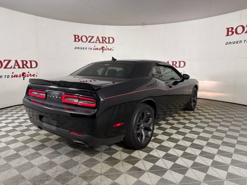 Used 2018 Dodge Challenger SXT Plus RWD image 8