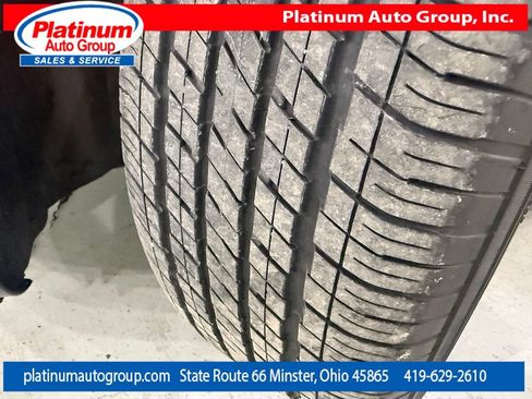 Used 2023 Chrysler Pacifica Limited FWD image 57