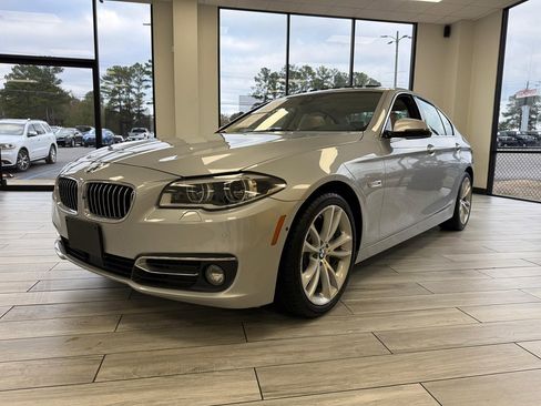 Used 2015 BMW 535i Sedan image 3