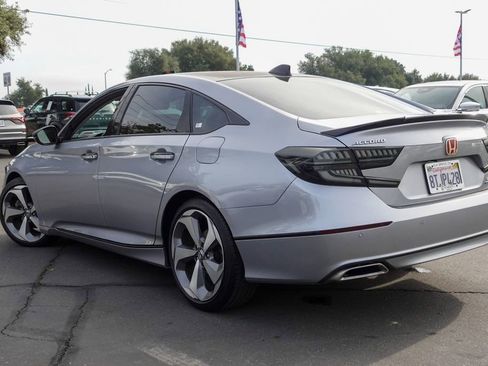 Used 2020 Honda Accord Touring image 9