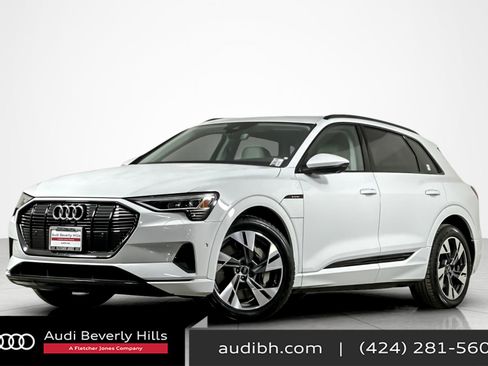 Used 2022 Audi e-tron Premium w/ Convenience Plus Package image 1