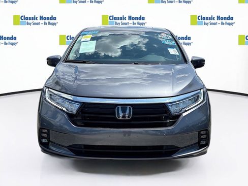 Certified 2022 Honda Odyssey Touring image 2