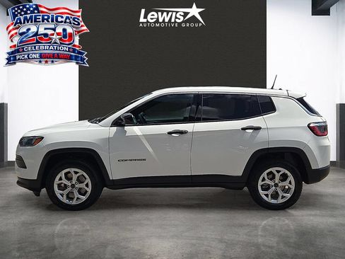 Used 2025 Jeep Compass Sport AWD/4WD image 2