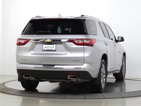 Used 2019 Chevrolet Traverse Premier w/ LPO, Floor Liner Package AWD/4WD image 10