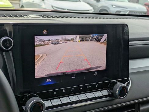 Certified 2024 Chevrolet Colorado LT w/ LT Convenience Package II image 26