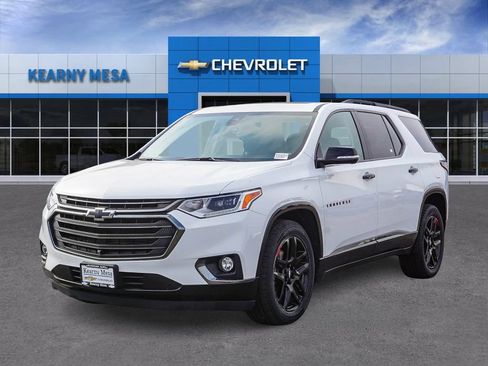 Used 2020 Chevrolet Traverse Premier w/ Redline Edition AWD/4WD image 3