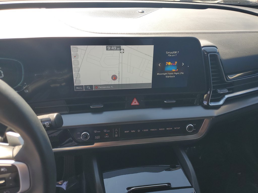 Used 2025 Kia Sportage EX AWD/4WD image 16