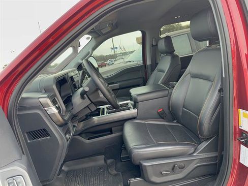 Used 2025 Ford F350 Lariat w/ Black Appearance Package image 7