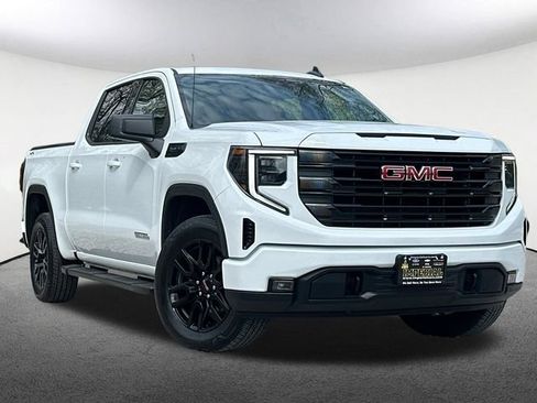Used 2025 GMC Sierra 1500 Elevation w/ Preferred Package AWD/4WD image 2