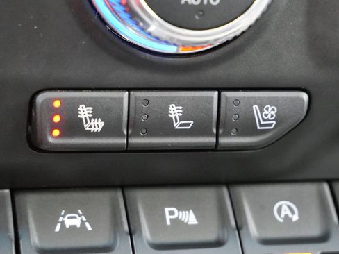 Used 2019 GMC Sierra 1500 SLT w/ SLT Premium Plus Package image 45