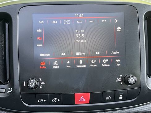 Used 2018 FIAT 500L Trekking FWD image 27