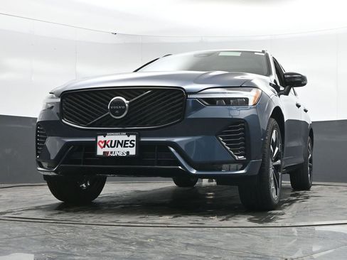 New 2026 Volvo XC60 B5 Plus w/ Climate Package AWD/4WD image 38