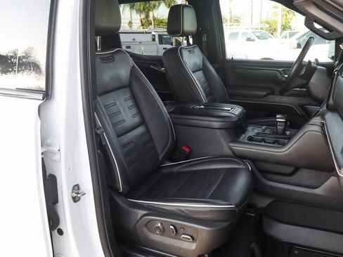 Used 2022 GMC Sierra 1500 AT4X image 48