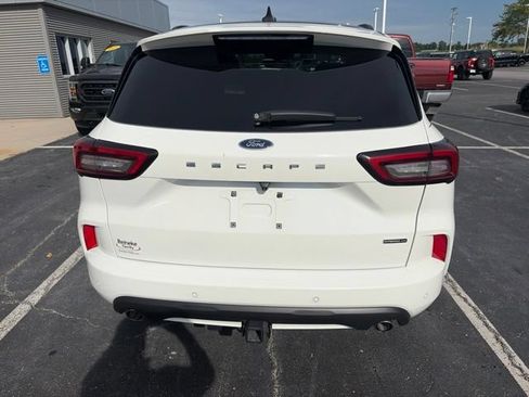 Used 2024 Ford Escape ST-Line Elite w/ Premium Technology Package AWD/4WD image 12