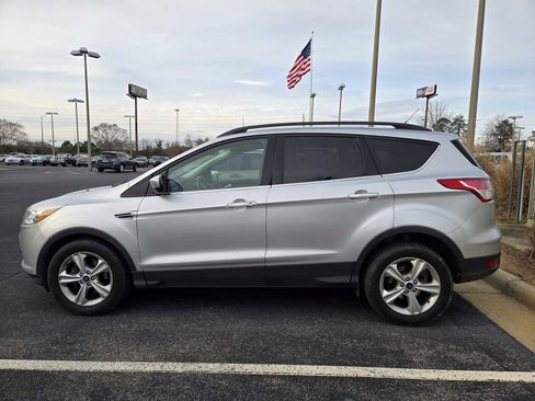 Used 2014 Ford Escape SE w/ Equipment Group 201A image 4