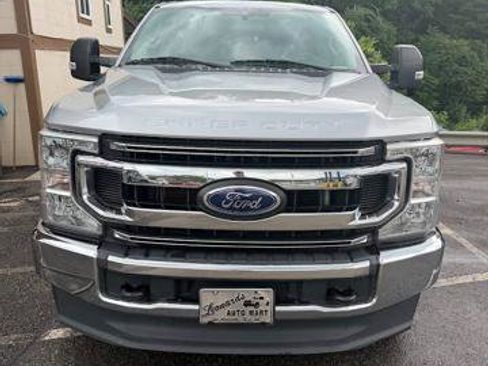 Used 2022 Ford F250 XL w/ STX Appearance Package AWD/4WD image 3