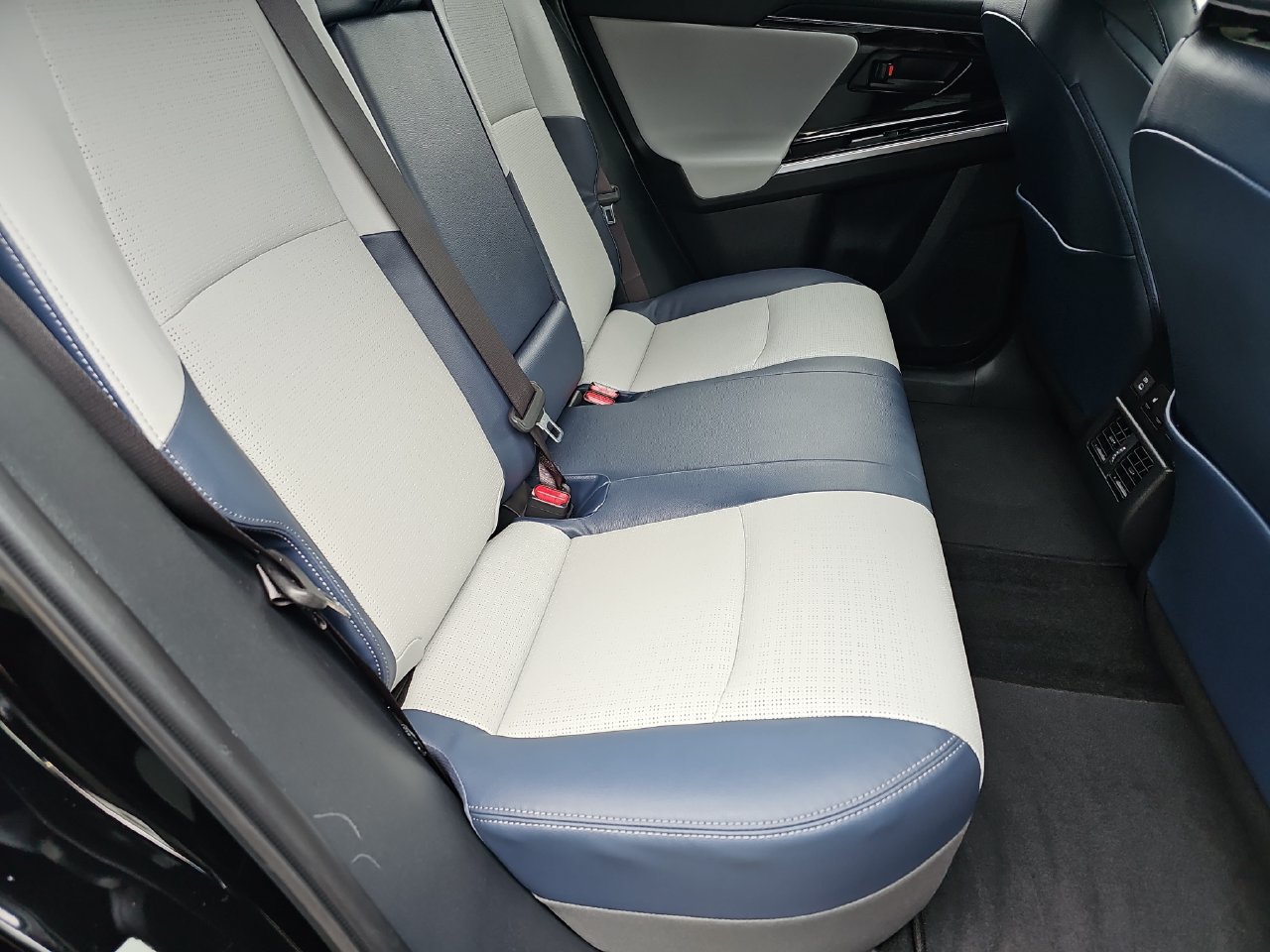 Certified 2023 Subaru Solterra AWD image 18