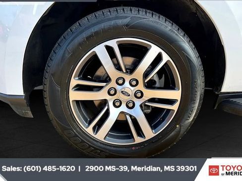 Used 2024 Ford Expedition Limited image 7