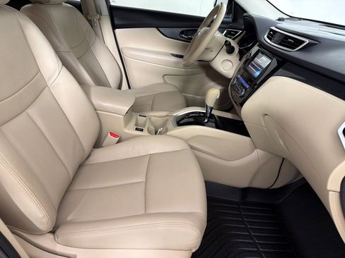 Used 2014 Nissan Rogue SL FWD image 21