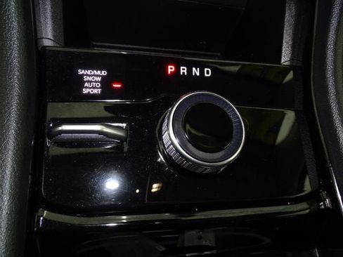 Certified 2023 Jeep Grand Cherokee L Limited AWD/4WD image 12