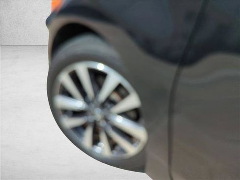 Used 2017 Nissan Altima 2.5 SV FWD image 10