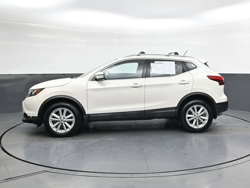 Used 2018 Nissan Rogue Sport SV image 8