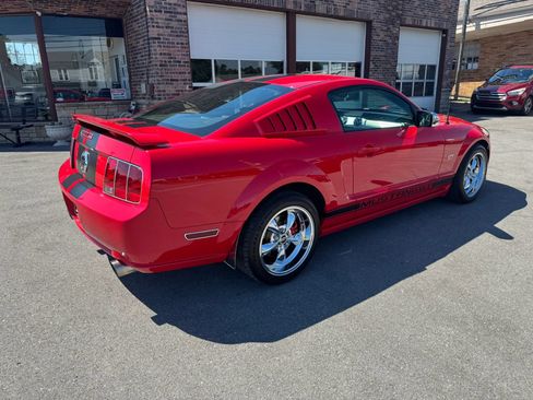 Used 2006 Ford Mustang GT Premium RWD image 18
