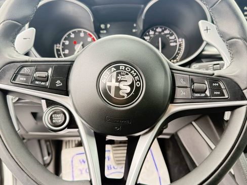 Used 2018 Alfa Romeo Stelvio Ti Sport AWD/4WD image 11