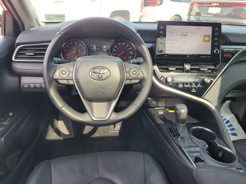 Used 2023 Toyota Camry XSE w/ Navigation Package image 17