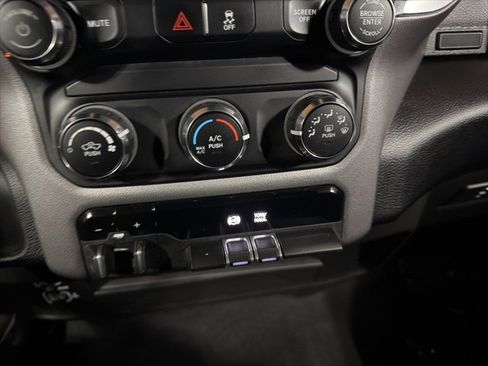 Used 2024 RAM 2500 Big Horn image 23