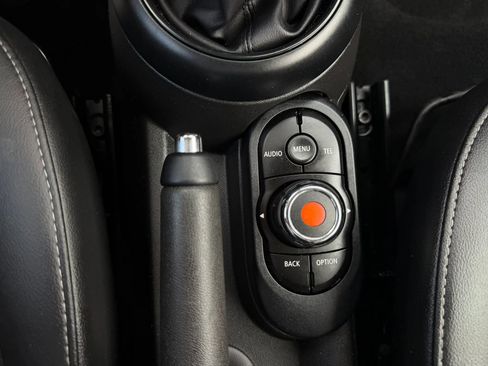 Used 2017 MINI Cooper 2-Door Hardtop FWD image 24