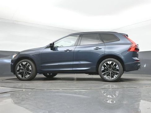 New 2026 Volvo XC60 T8 Plus w/ Climate Package PRO AWD/4WD image 41