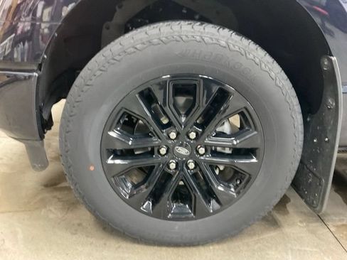 Used 2025 Ford F150 Lariat AWD/4WD image 17